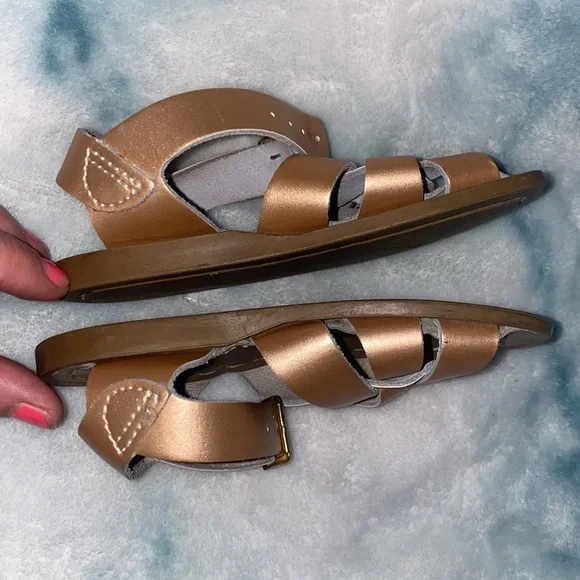 Toddler girl Saltwater sandals size 6 - Picture 7 of 7